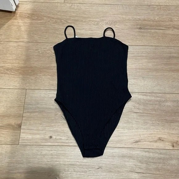 Never been worn black ribbed black bodysuit from top shop - Picture 1 of 3